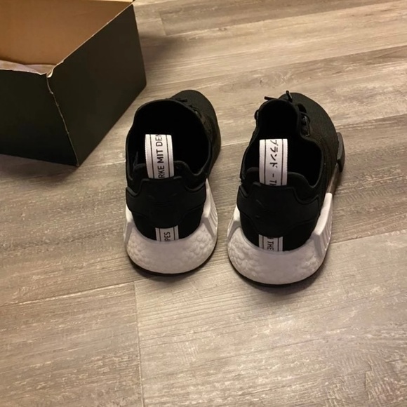 Adidas nmd r1 - Picture 8 of 8